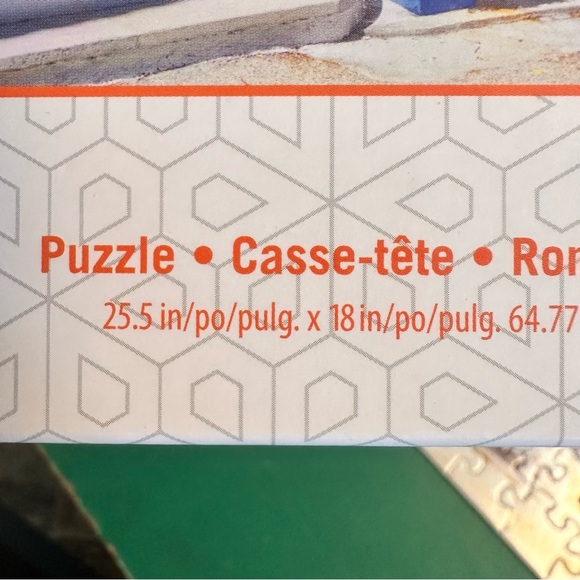 Easy complete 300 piece puzzle old wooden door - Picture 4 of 12